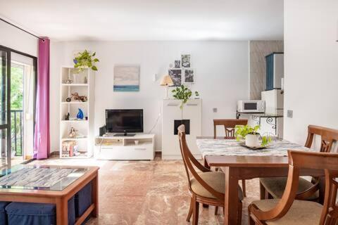 Apartamento Playa Maria Con Parking フエンヒロラ エクステリア 写真